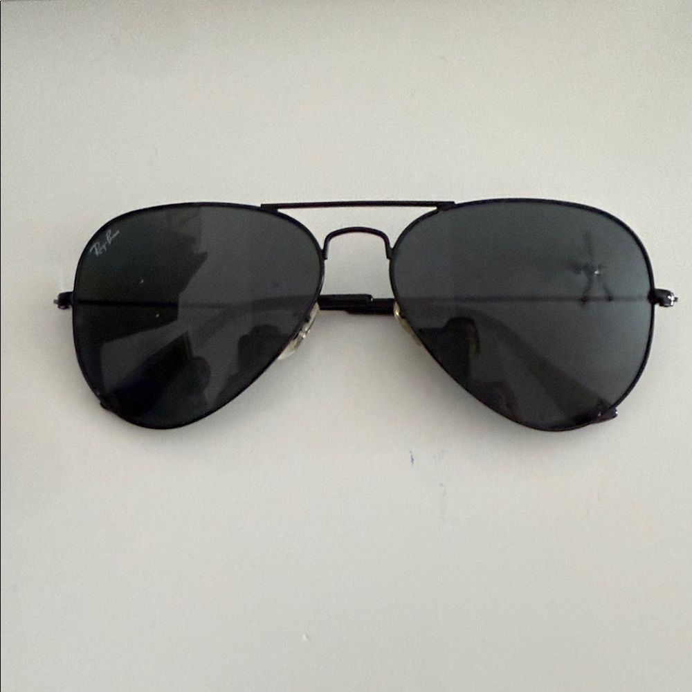 Ray-Ban Dark Aviator Sunglasses